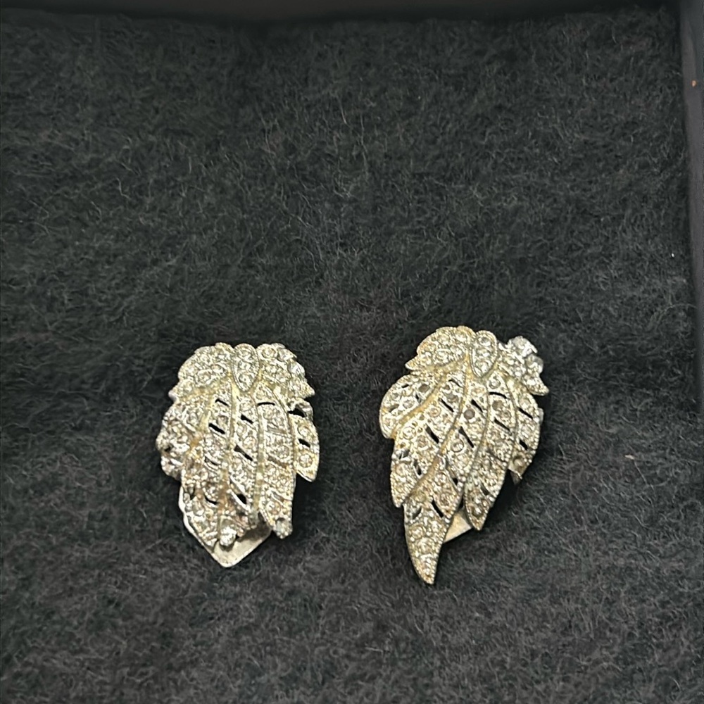 Vintage  Jewelry Striking Art Deco Geometric Diamante Dress Clips